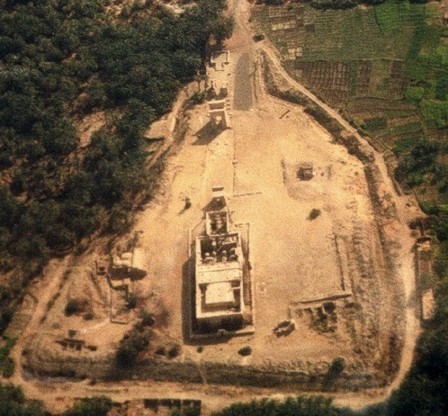 Luftaufnahme des Hibis-Tempel